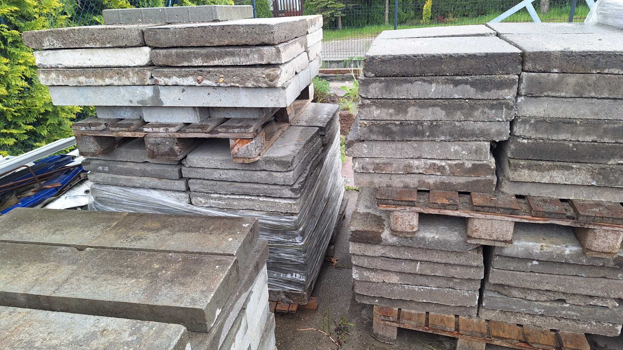 Płytka chodnikowa używana 35x35, obrzeża 8x25x100 używane