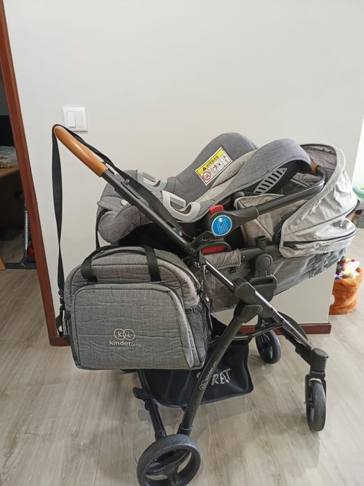 Carrinho de Bebé KINDERKRAFT Esme Multifuncional 3 em 1