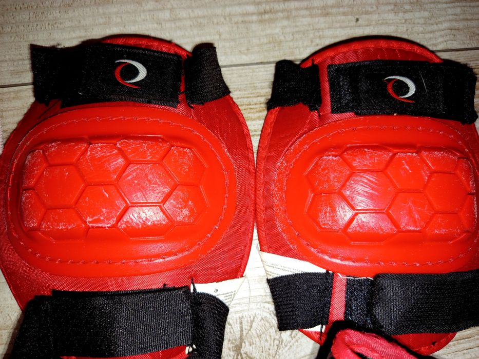 Nakładki na buty a'la rolki/wrotki Zinc i zestaw ochraniaczy