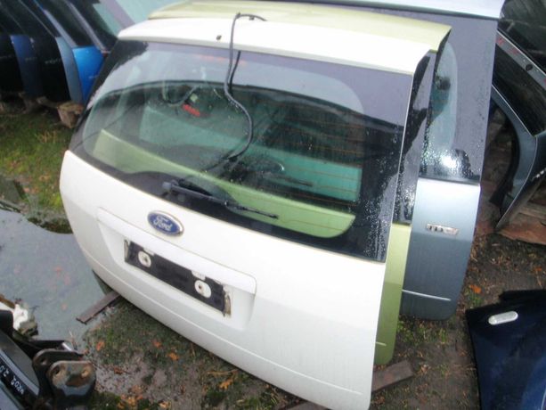 Ford Focus MK2 04-10 klapy tył różne kolor kombi