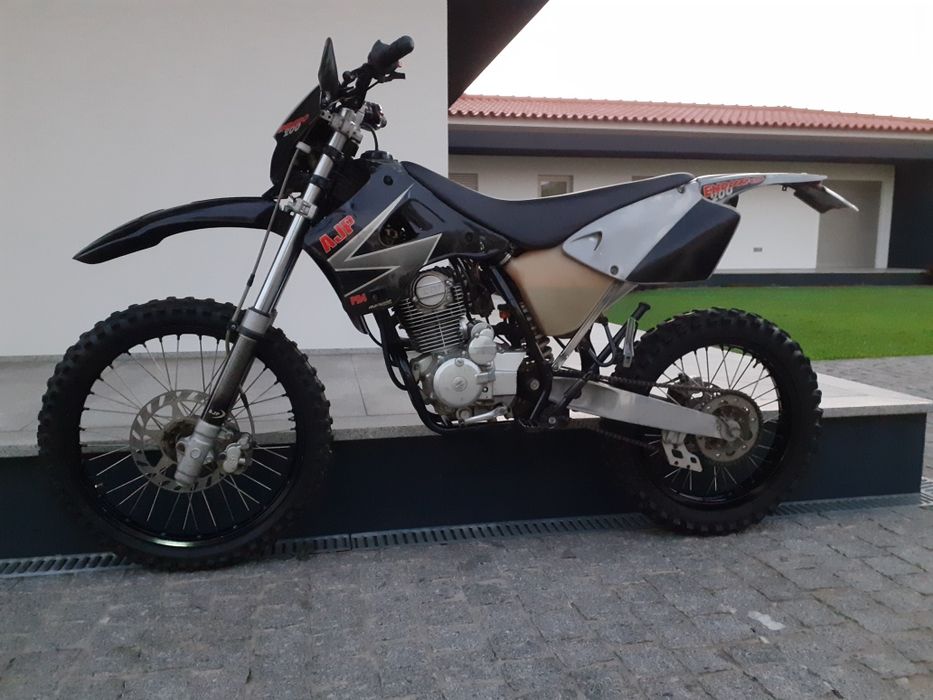 AJP PR4 200 Enduro — Excelente estado!