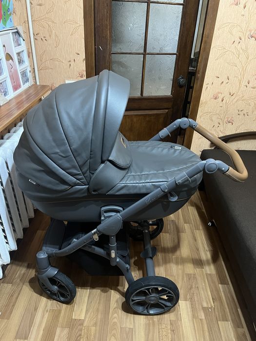 Дитяча коляска Roan Bass Soft 2 в 1