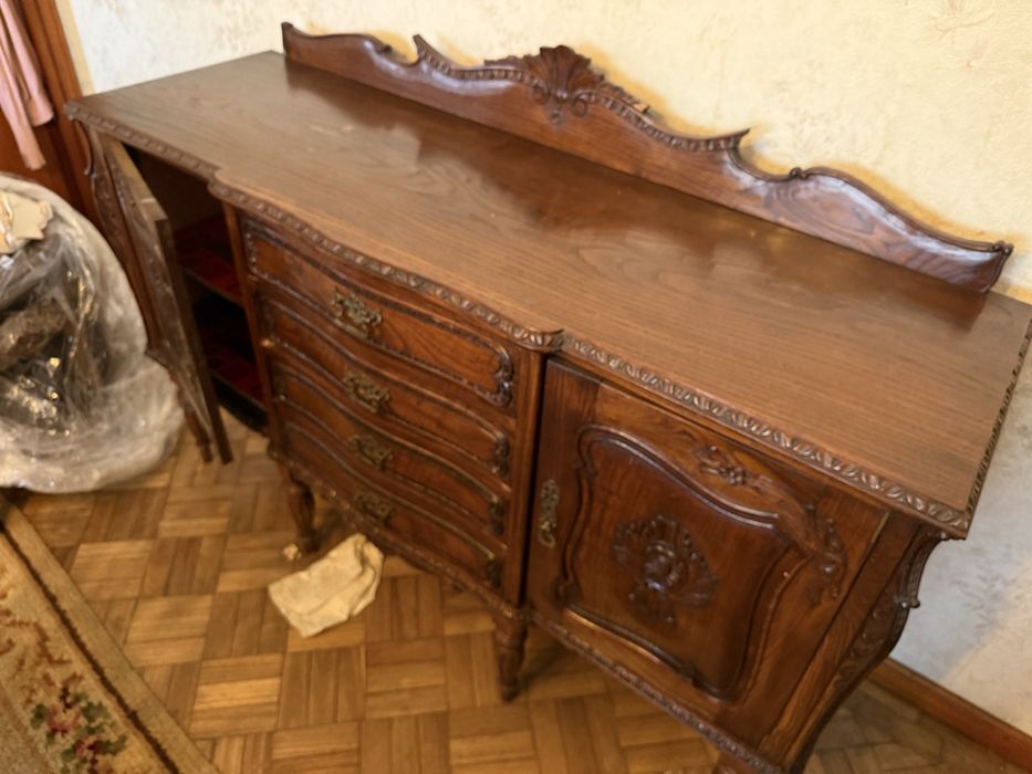 Cristaleira + Aparador + Mesa