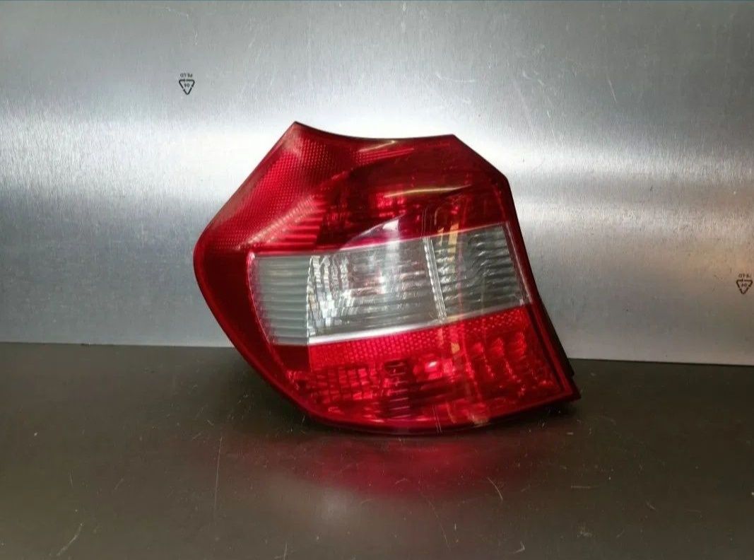 BMW 1 E87 04-07 przedlift lampa lewy tył lewa tylna EU igła idealna