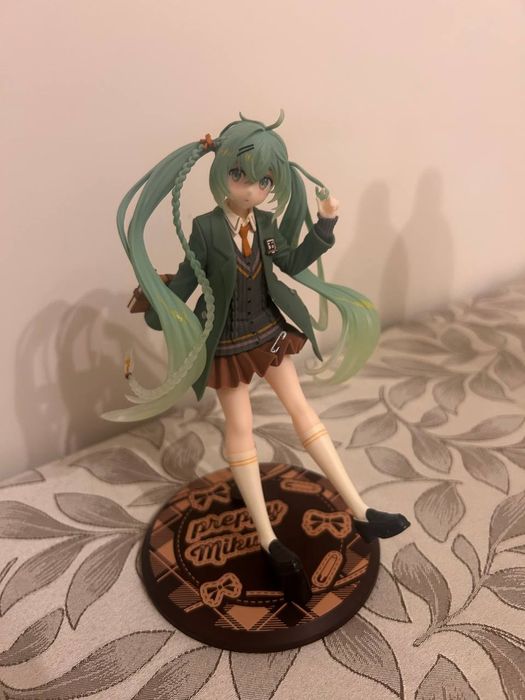 Taito Limited Hatsune Miku Fashion Preppy School Uniform Figure Anothe