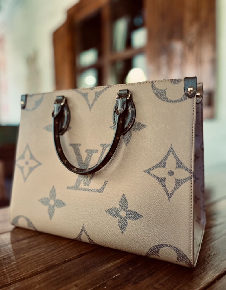 Louis Vuitton Onthego ( оригинальная!!! )