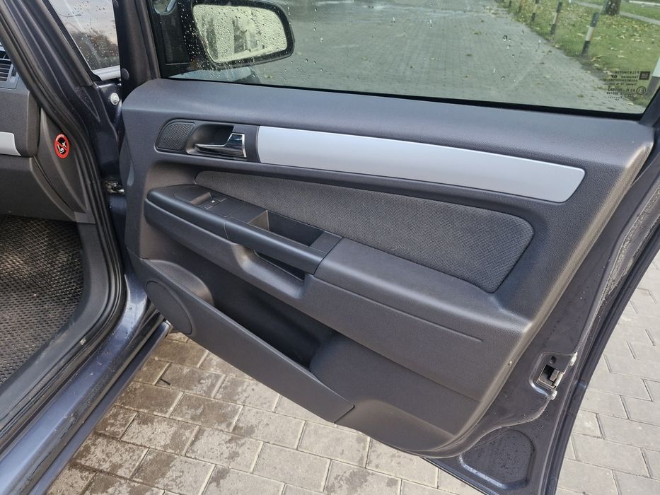 Opel Zafira 1.6 Газ-бензин