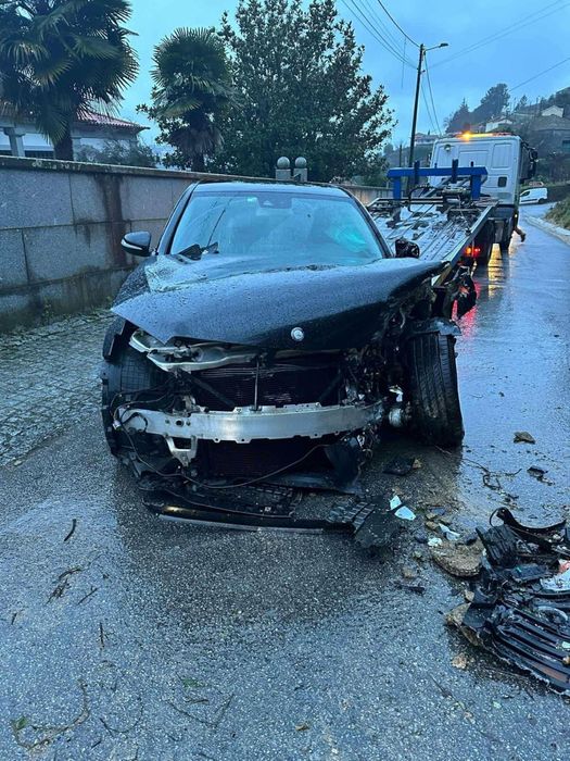 Mercedes c220 Bluetec Avantgard 2014/11 170 cv ACIDENTADO