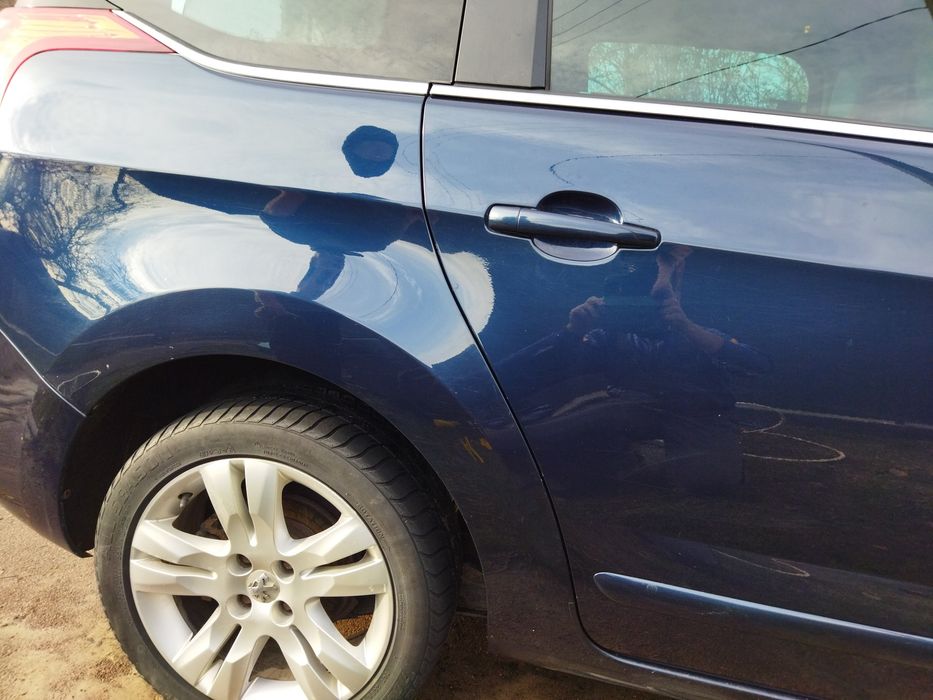 Продам авто Пежо 5008