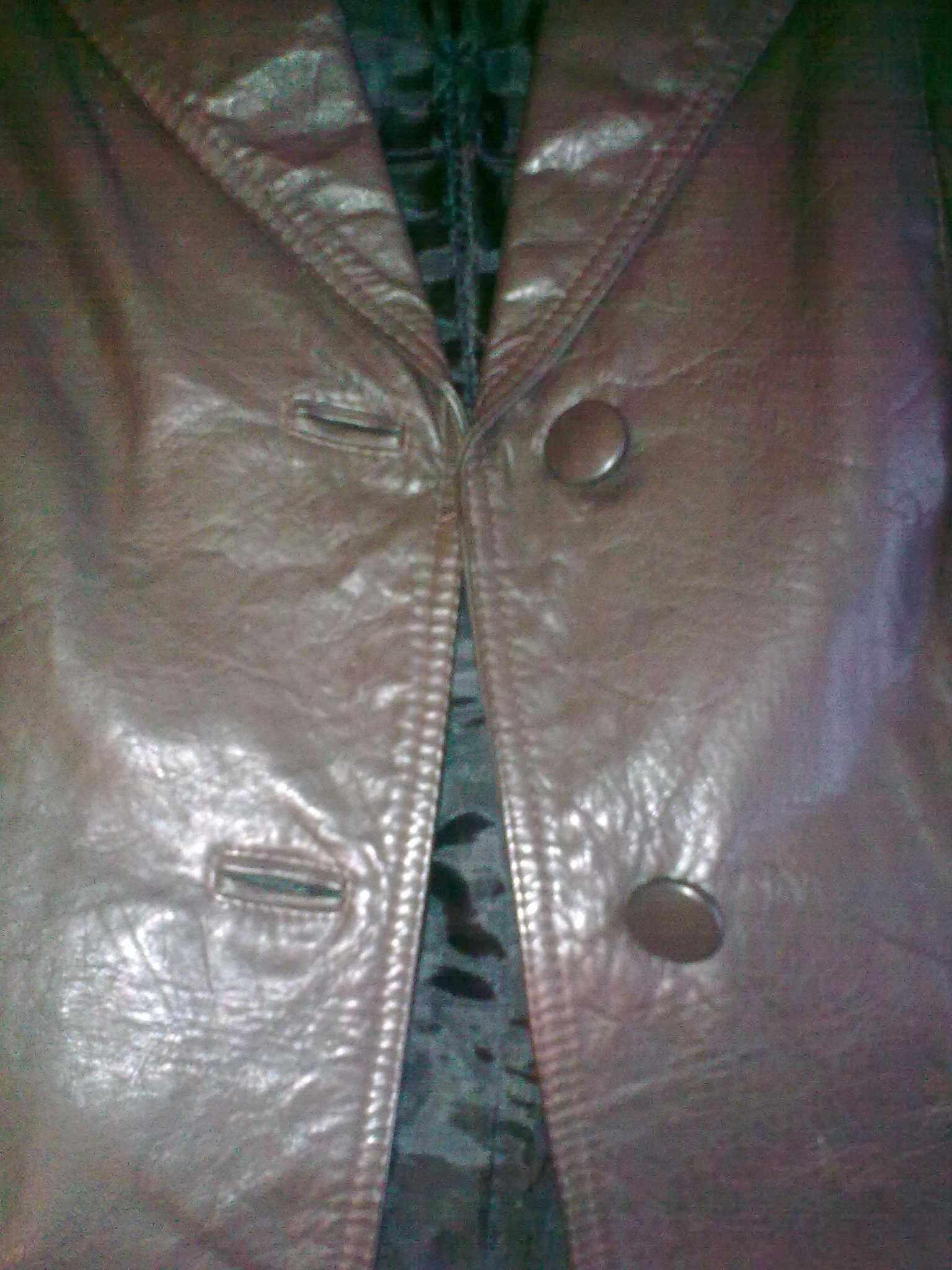 Кожаный женский костюм , сшит на заказ в 2012 году. Размер 46.