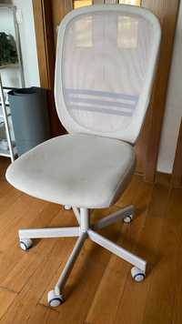 Cadeira Flintan Ikea - Branca (White Chair Flintan Ikea)