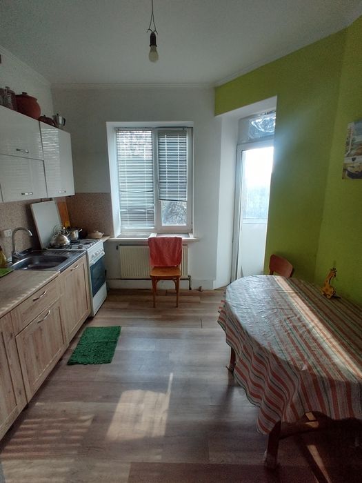 2-кімнатна квартира в центрі!