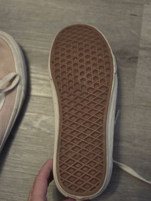 Vans, zamsz różowe rozm. 41