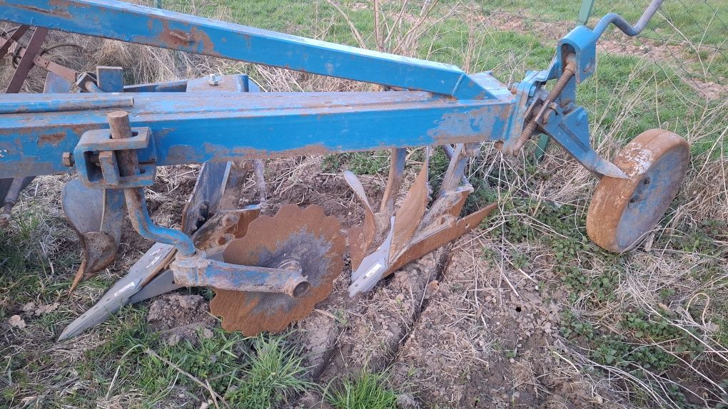 Pług rabewerk 3 skibowy przedpłużki krój
