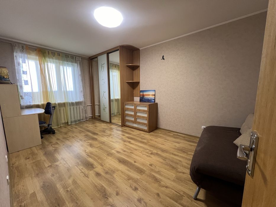 Ахматовой 41 Позняки