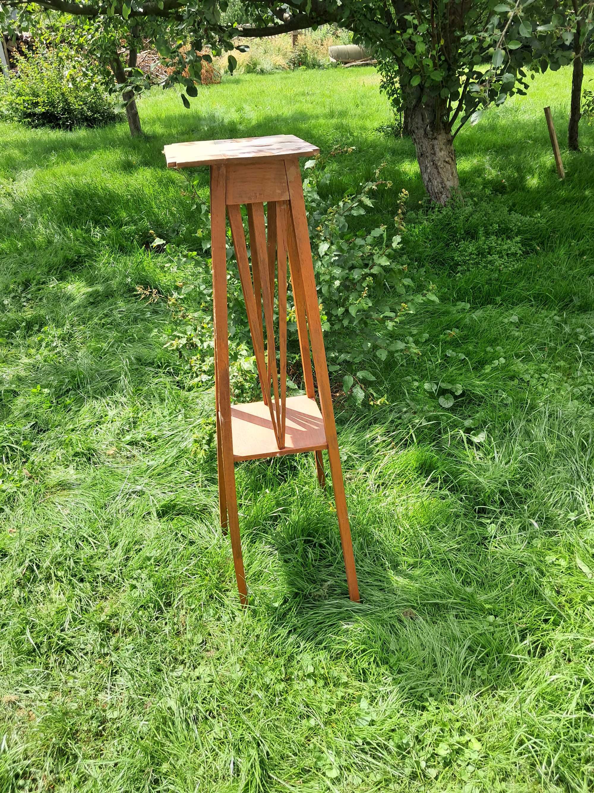 Drewniany Kwietnik do Renowacji