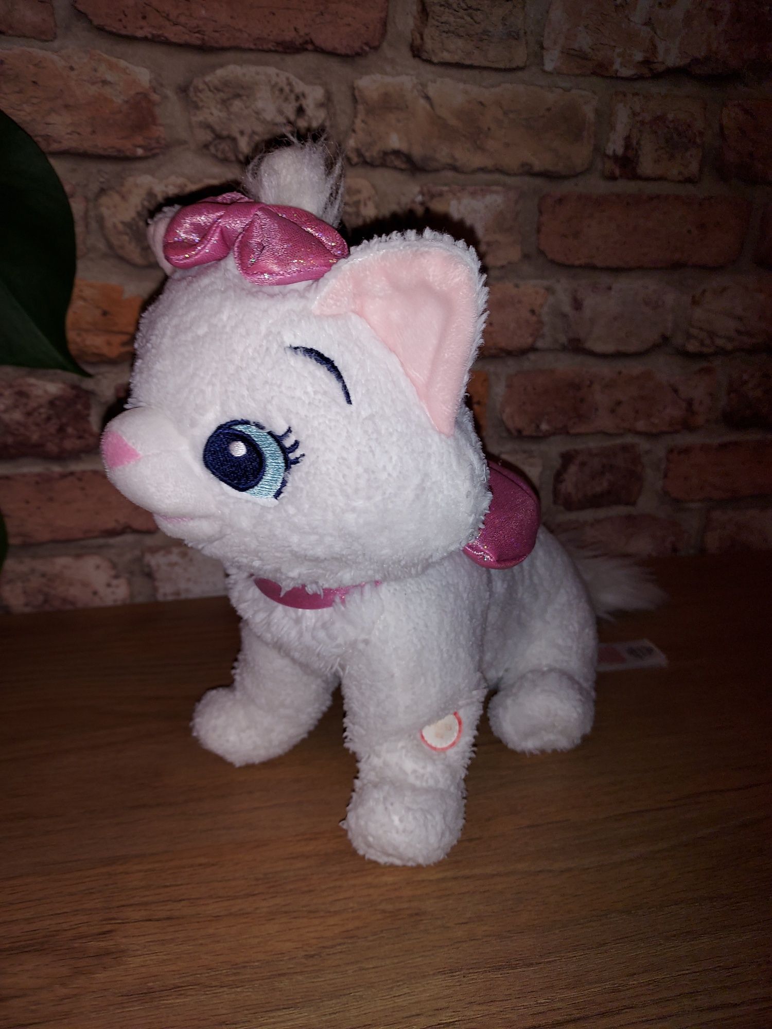 Kotka Marie oryginalna Disney z bajki Arystokraci biala różowa kokardą