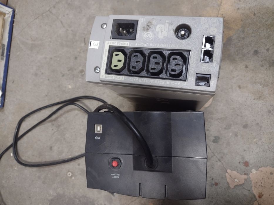 Zestaw starej elektroniki