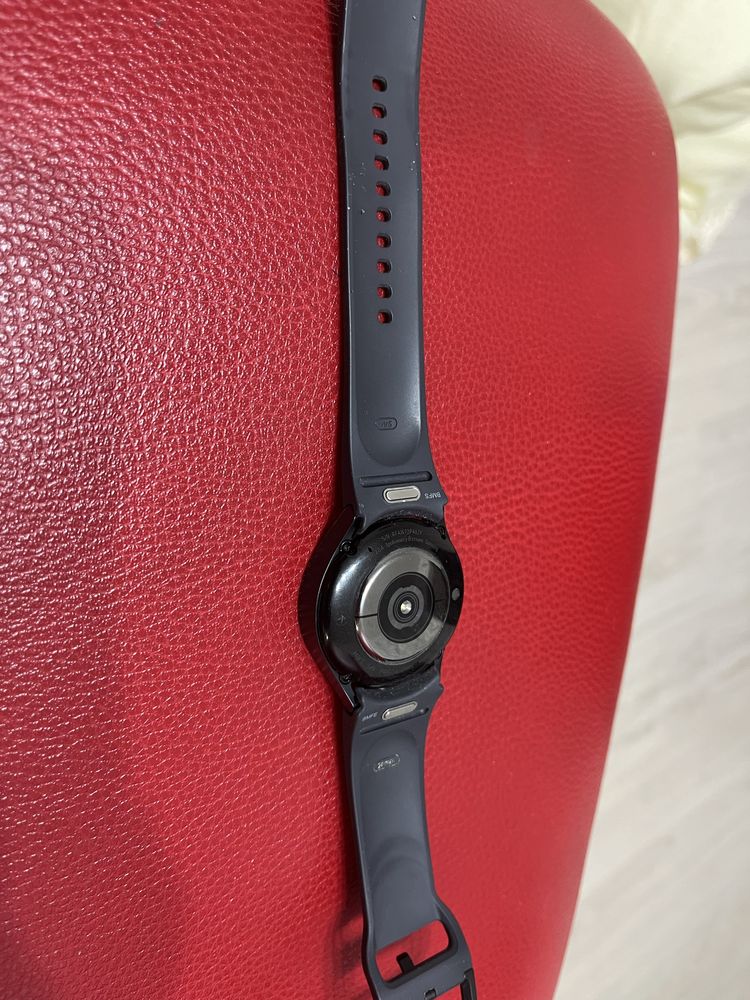 Продам Samsung Galaxy Watch 6 в ідеальному стані