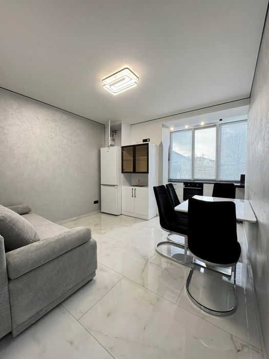 Центр 1.5 кімнатна квартира в оренду