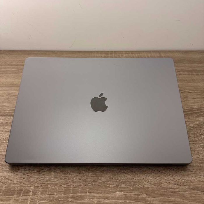 Macbook Pro 16" 2021 M1 Pro / 16Gb DDR5 / SSD 512Gb  (код: M0931)