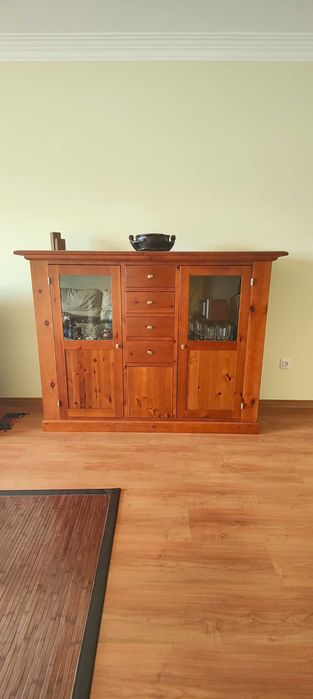 Aparador em Pinho