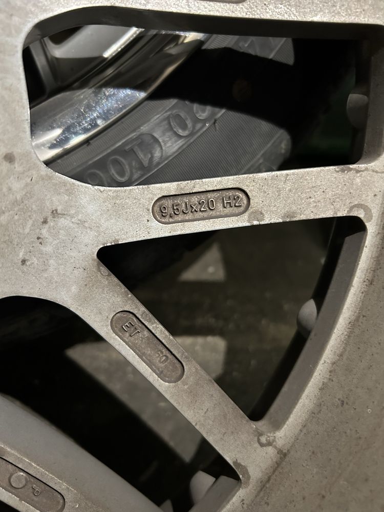 Jantes c/pneu 275/40 R20