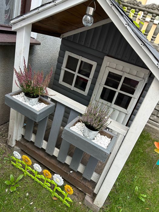 Domek drewniany dla dzieci