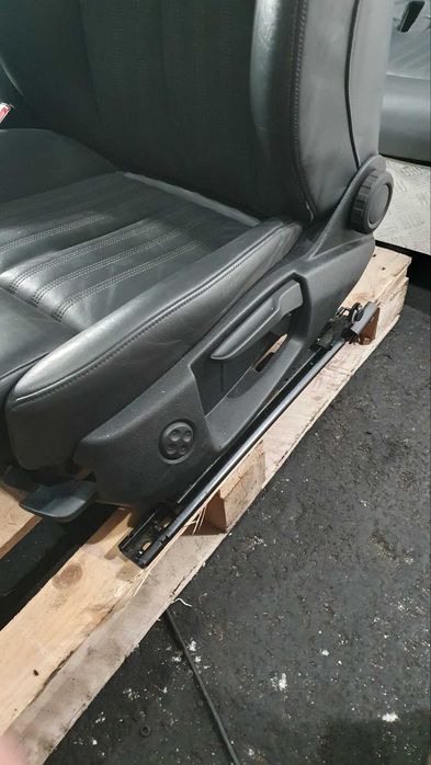 Салон шкіряний сидіння передні задні Audi A6 C7 S line 2011-2016 року