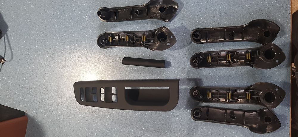 Новий комплект ручек (3 цвета) Volkswagen Golf 4, Bora, Jeta