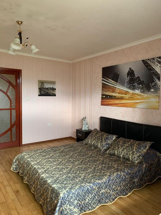 Сдам 3-ком Квартиру Посуточно в Одессе по пр. Добровольского 159