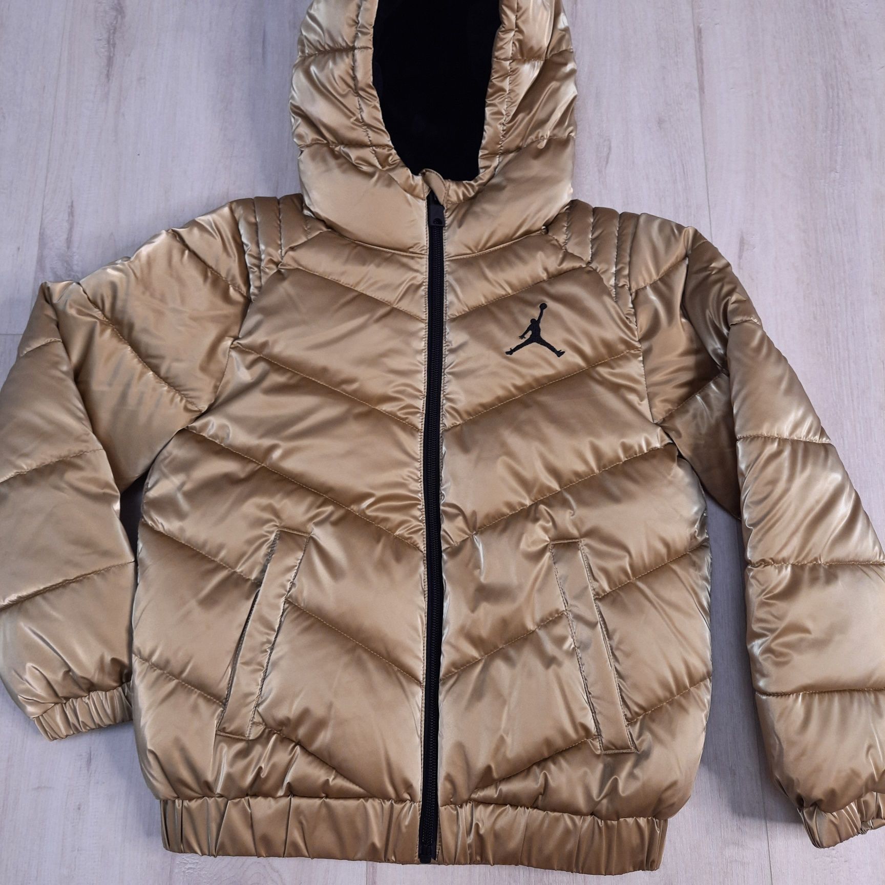 Оригінальна дитяча куртка Nike FD1529-707