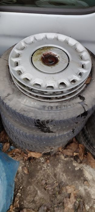 Felgi stalowe z oponami zimowymi 5x108 Volvo 195/65R15