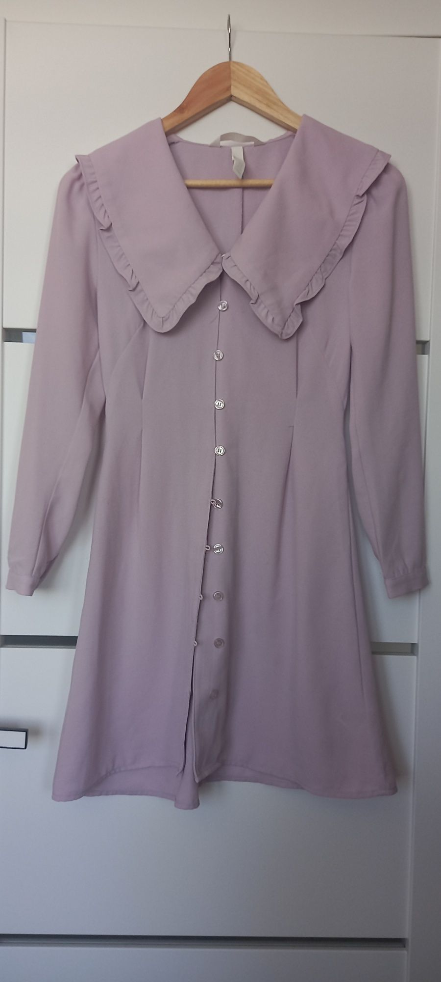 Liliowa sukienka z kołnierzykiem H&M