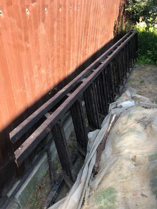 Продам металеві сходи