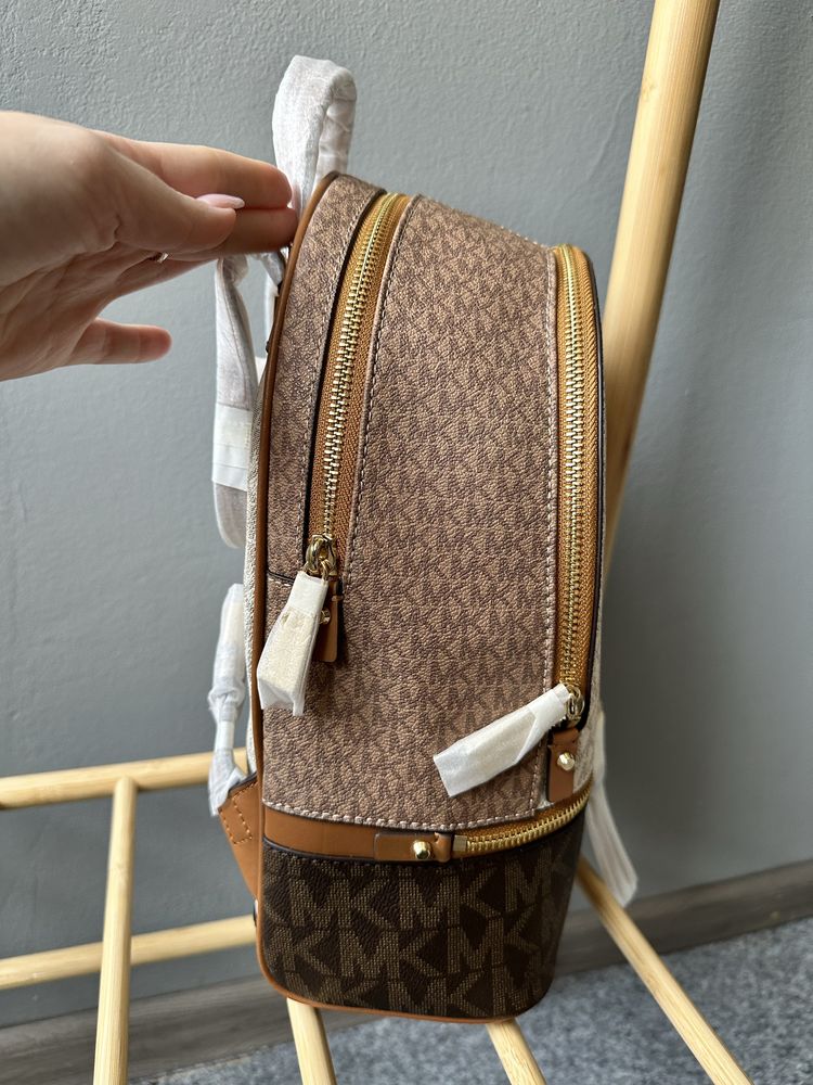 Рюкзак Michael Kors