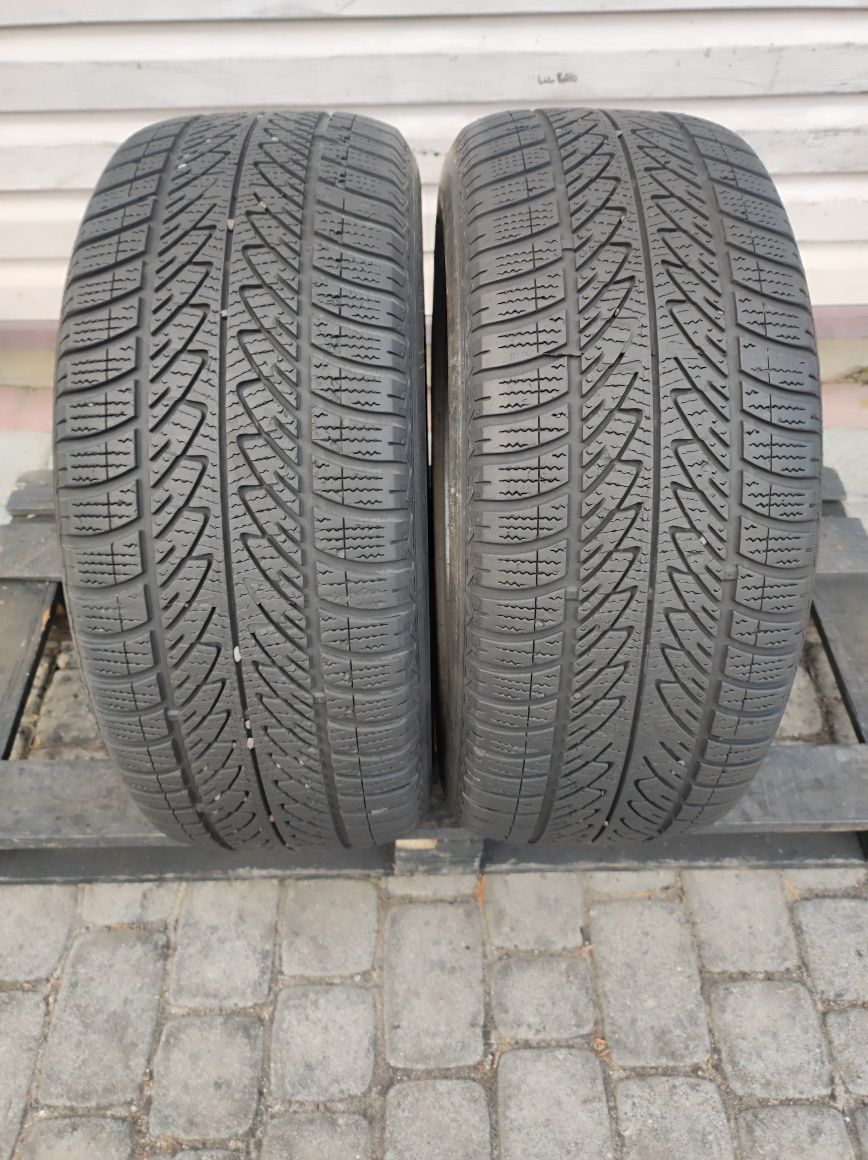 225.55.16 Dwie opony zimowe Goodyear UltraGrip 8