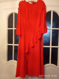 Exstra maxi czerwona sukienka  z falbankami