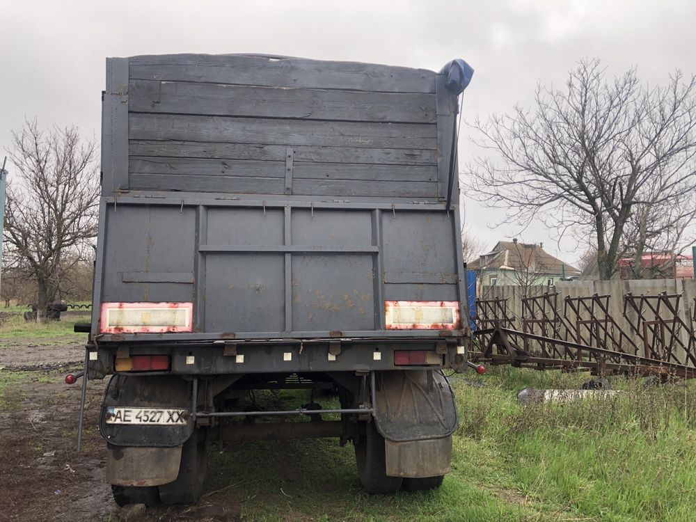 Продам прицеп зерновоз