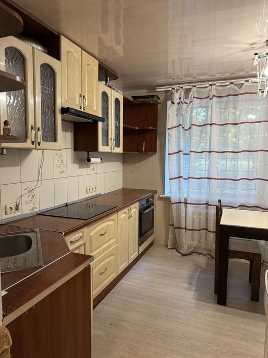 Продам 2к квартиру Тополь 3