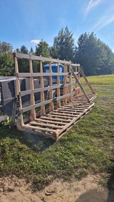 Sprzedam palety do okien