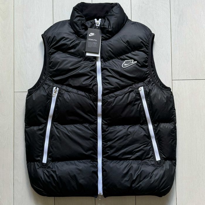 Чоловіча Безрукавка Nike NSW Shield у чорному кольорі(XL)