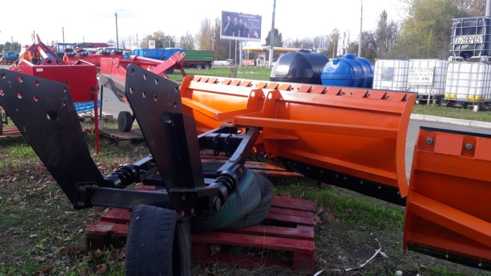 Відвал для снігу + лопата бульдозерна на трактор МТЗ 80 / 82 892