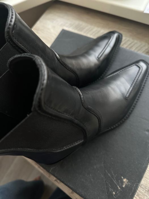 Жіночі козаки Massimo Dutti
