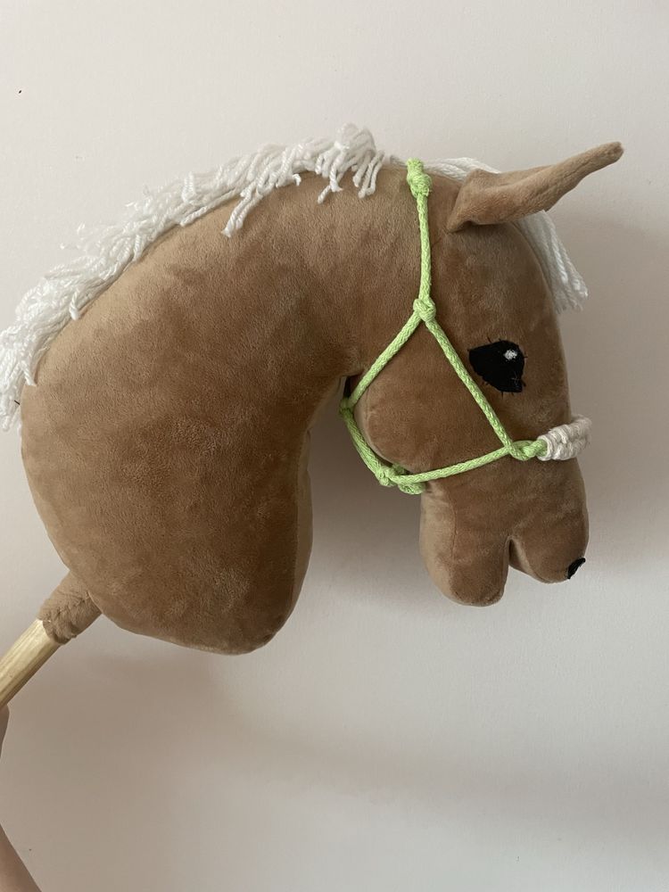 Hobby horse koń na kiju