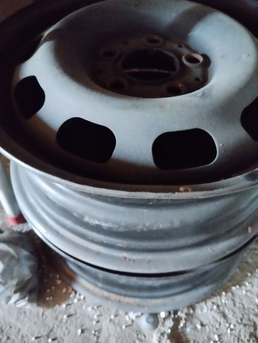 Jantes de ferro em bom estado