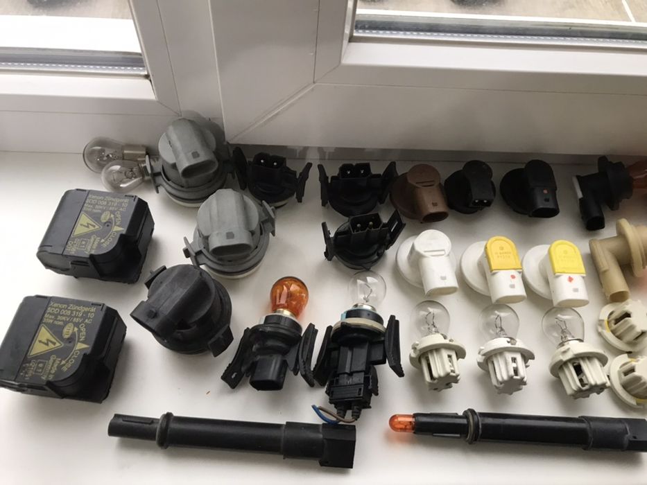 Патрон фонаря BMW E70 E39 E53 E34 Е28 плафон поворота БМВ Е46 Е32 Е34