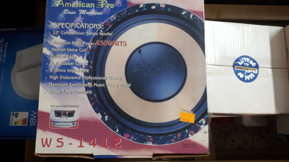 Colunas/subwoofers stock off