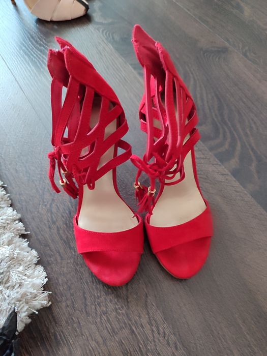 Босоніжки вживані жіночі