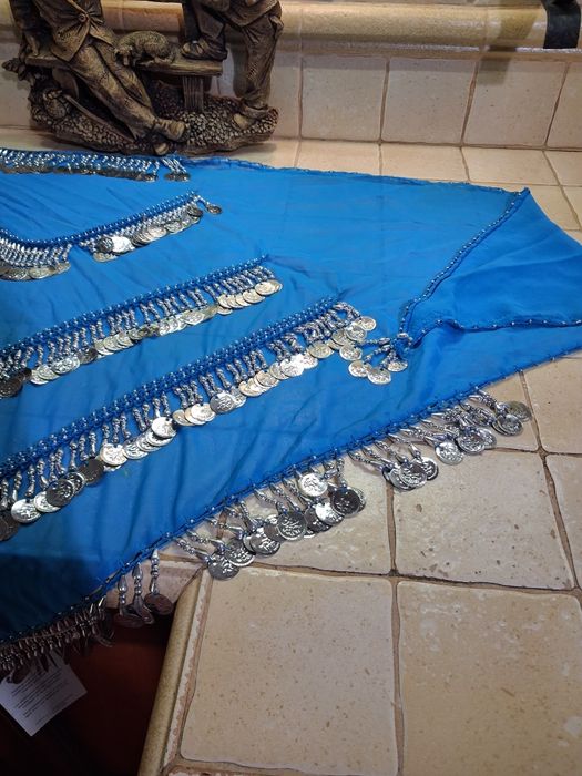 Nowa chusta do tańca brzucha z metalowymi ozdobami